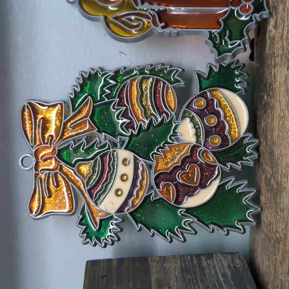 Vintage Christmas Ornament Sun Catchers - Picture 2 of 5
